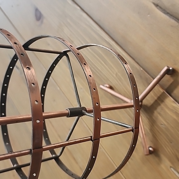 Metal Rotating Earring Stand - Floral Rustic - Picture 13 of 15